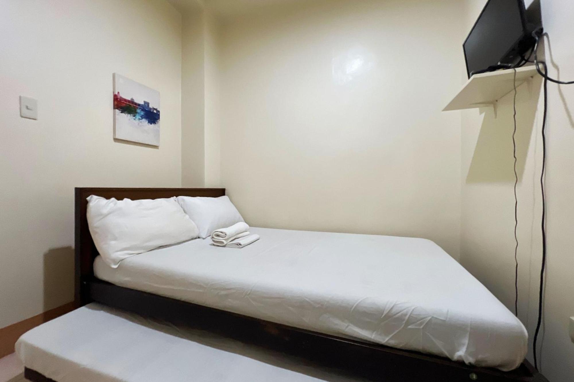 Sta Rosa Inn Iloilo Powered By Cocotel Room photo