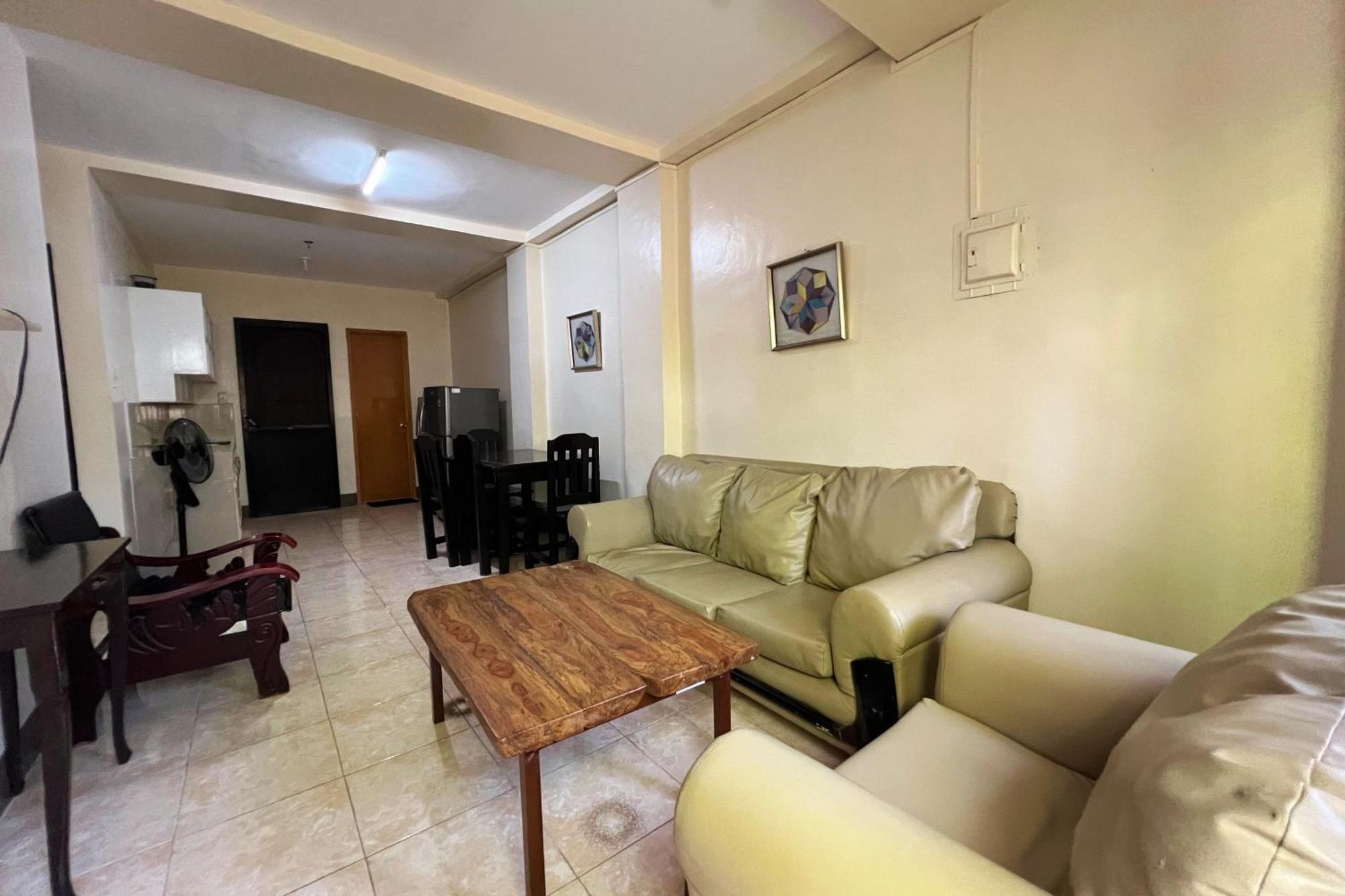 Sta Rosa Inn Iloilo Powered By Cocotel Room photo